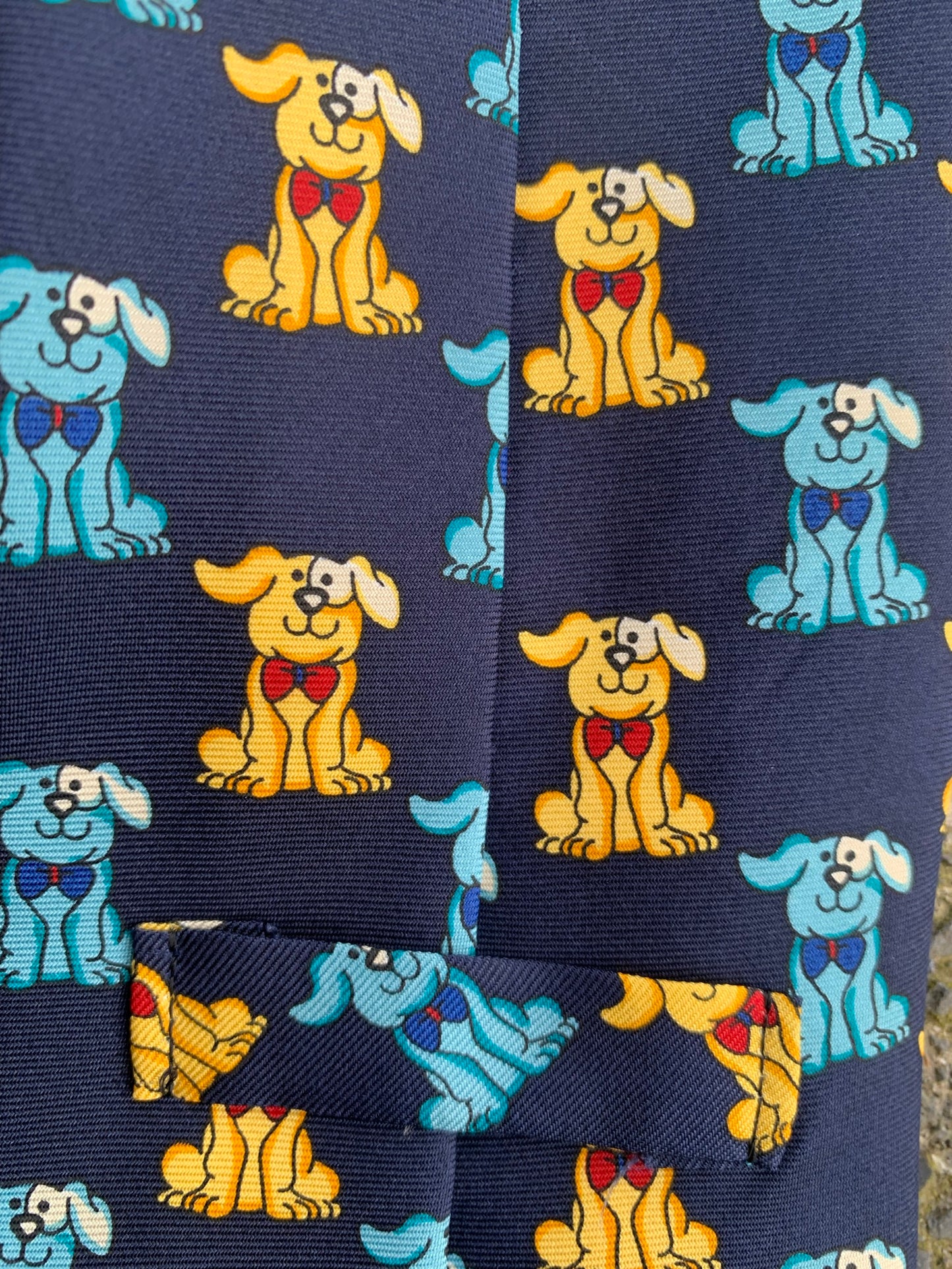 Dogs tie