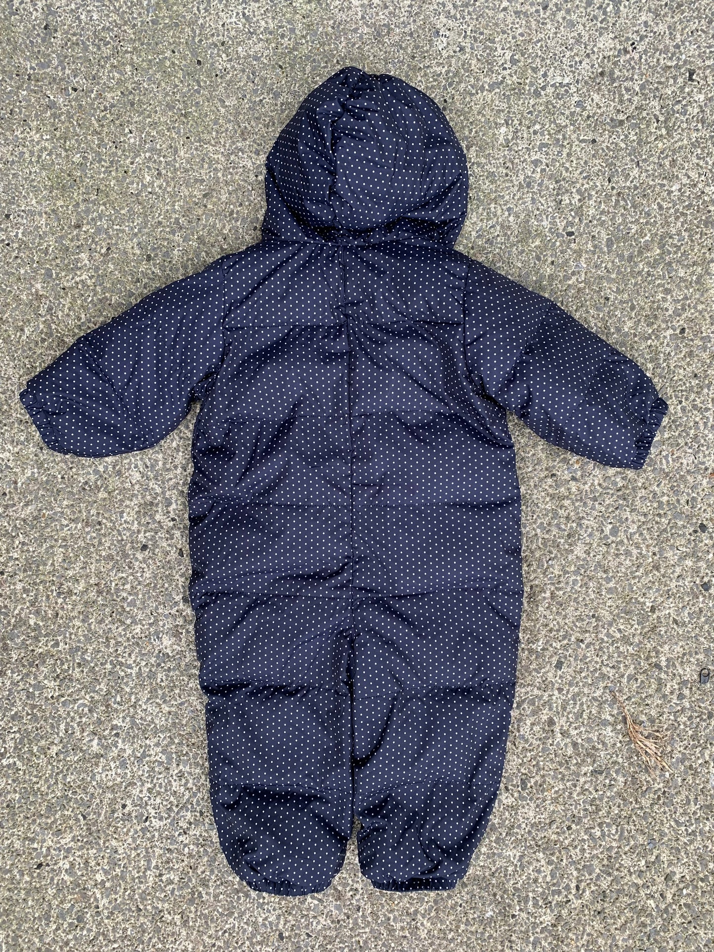 Navy polka dot pram suit   9-12m (74-80cm)