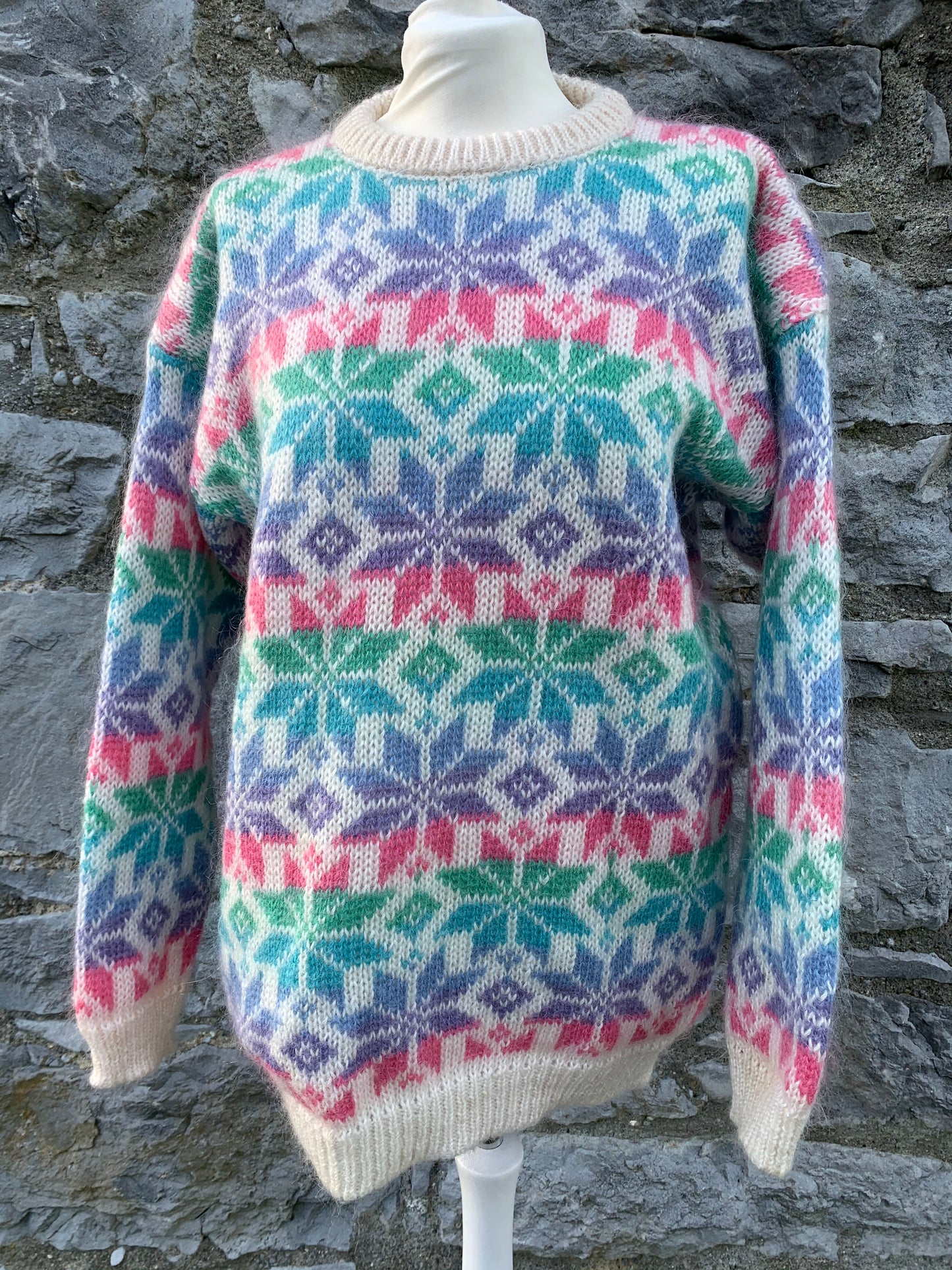 Rainbow ombré snowflakes jumper    uk 12-14