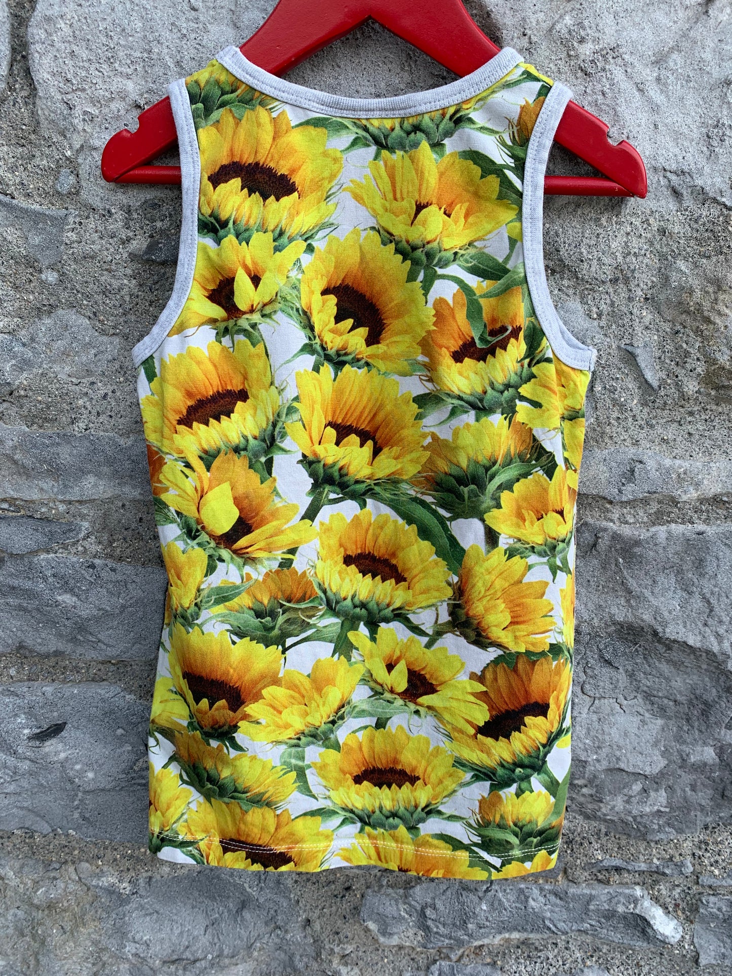 Sunflowers top   6y (116cm)