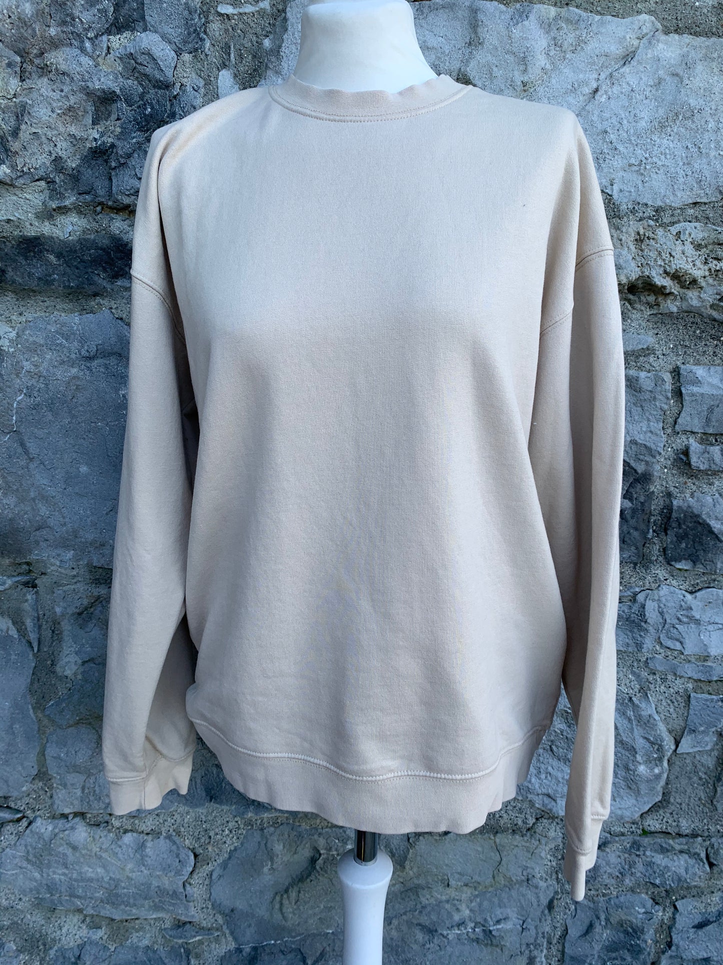 Beige sweatshirt   Medium