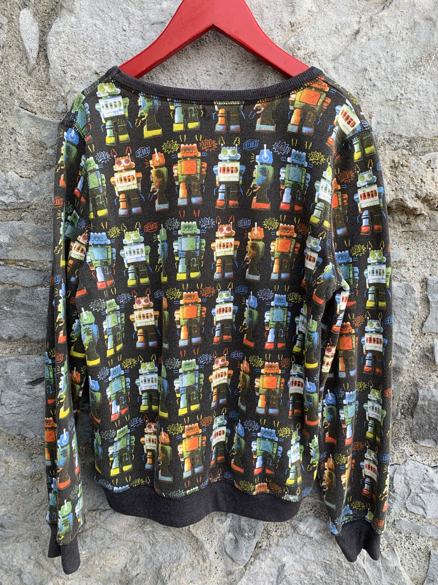 Robots sweatshirt  12y (152cm)