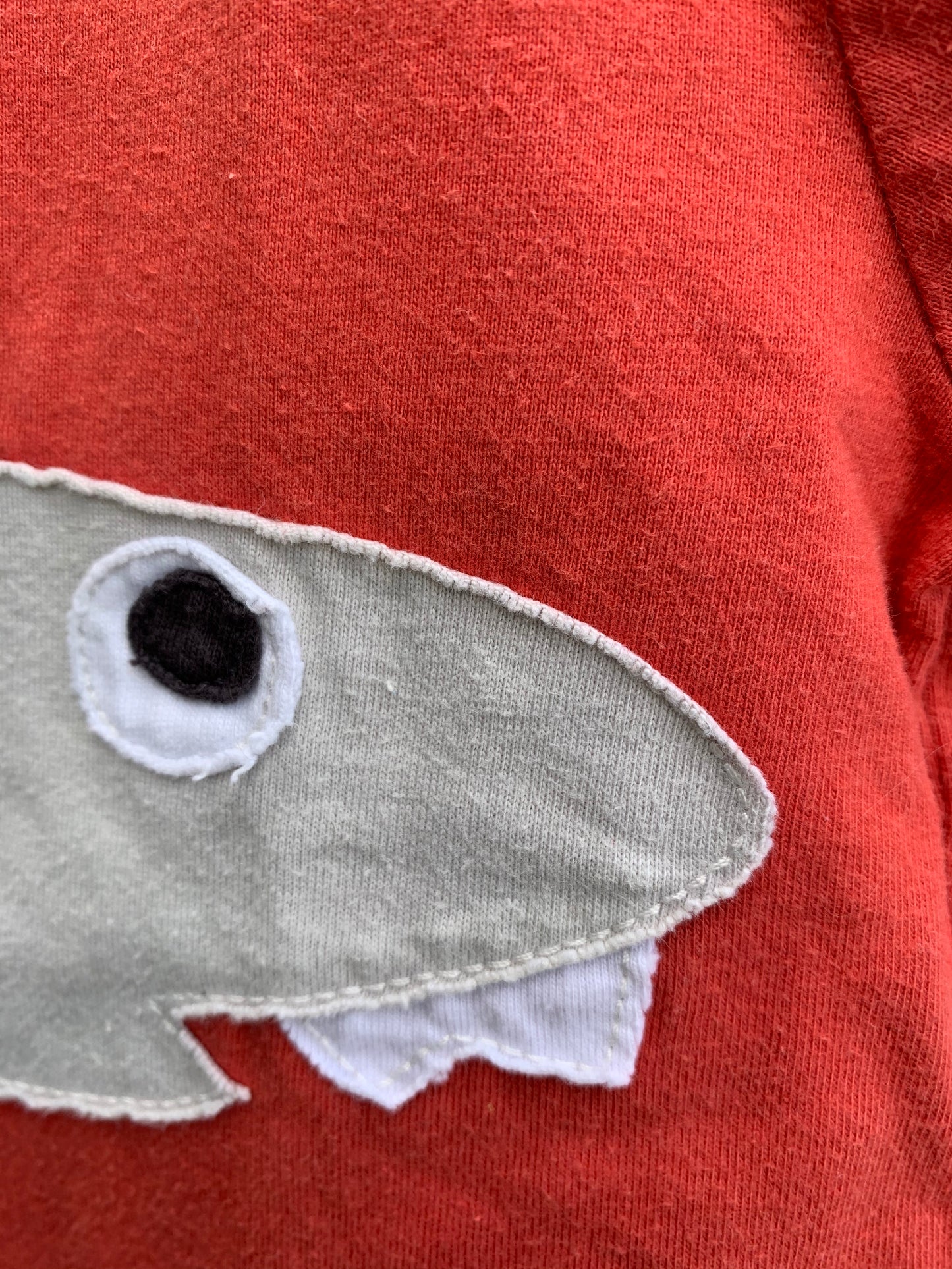 Shark T-shirt   6-9m (68-74cm)