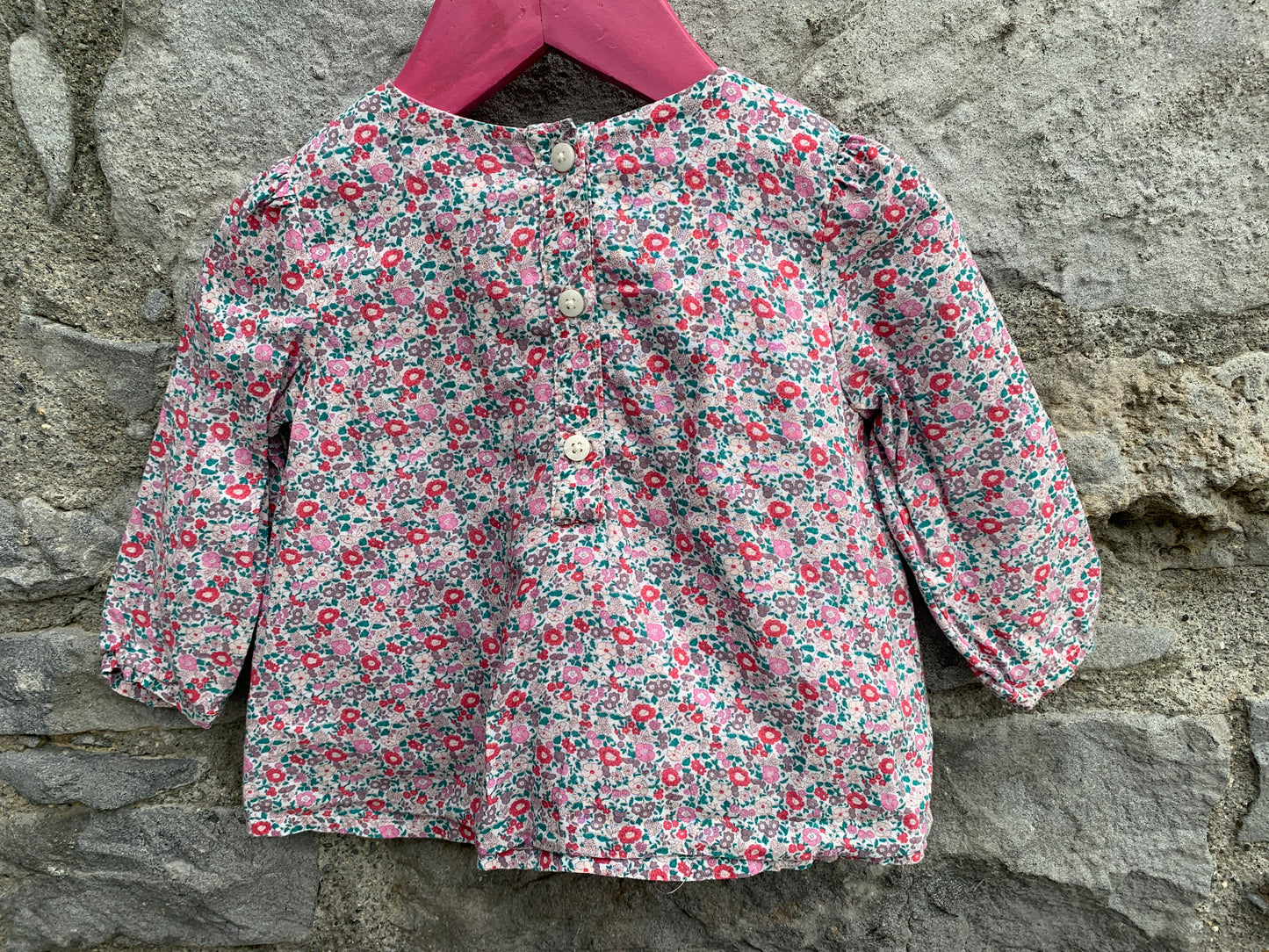 Dinky flowers top  6-9m (68-74cm)