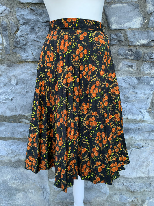 Orange roses skirt    uk 8