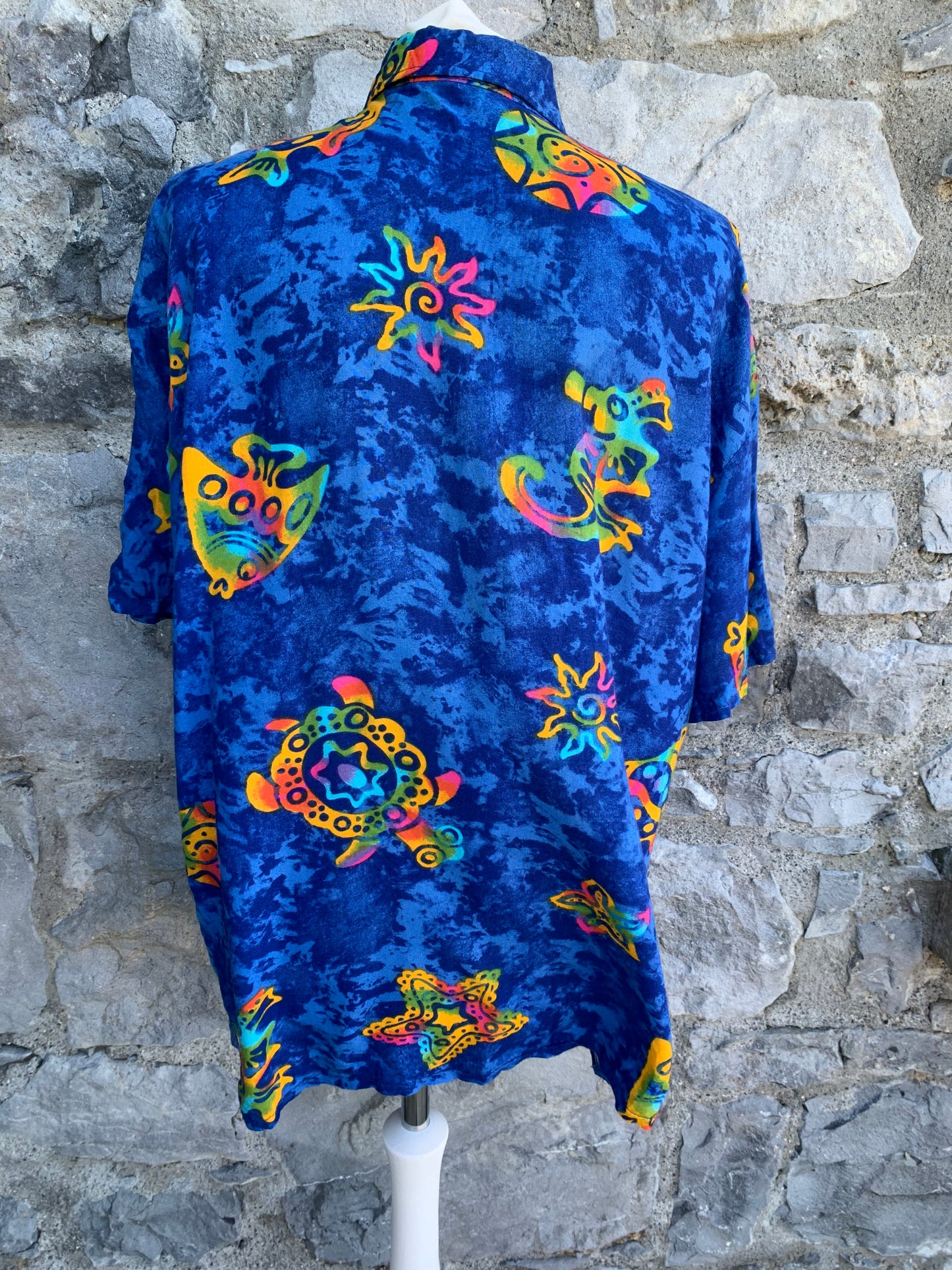 Highlight 90s blue shirt    Medium