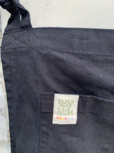 Load image into Gallery viewer, Black dungarees  uk 8
