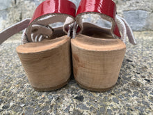 Load image into Gallery viewer, Red wooden clogs  uk 9-9.5 (eu 27)
