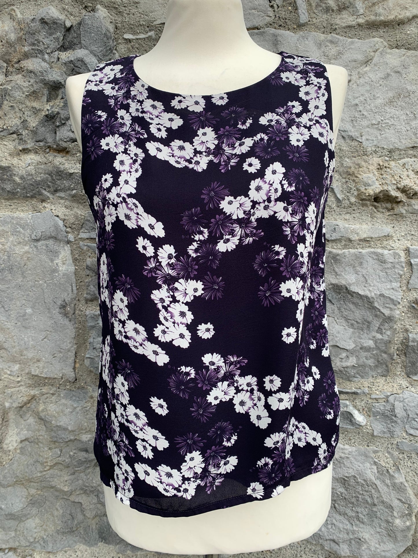 Floral sleeveless top  uk 10