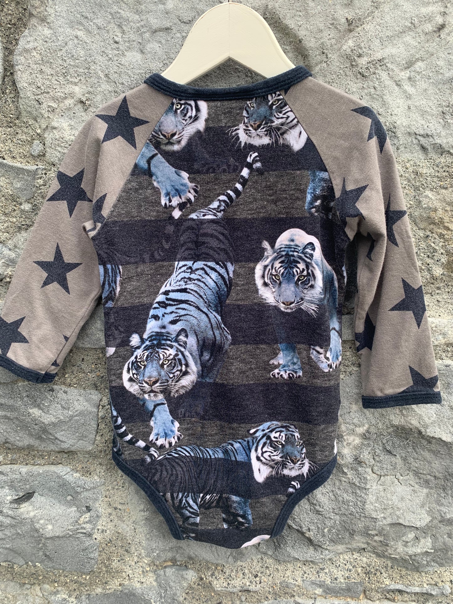 Tigers&stars vest  9m (74cm)