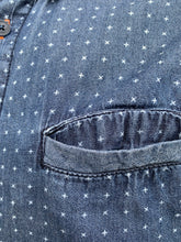 Load image into Gallery viewer, Denim shirt with tiny stars   Small
