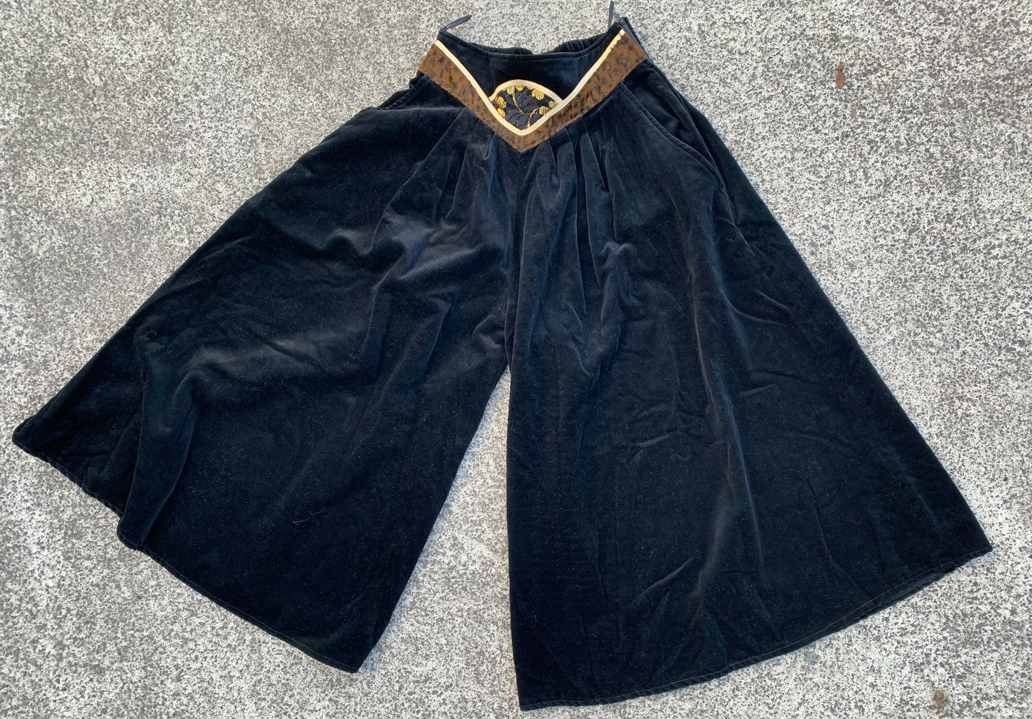 Black velvet culottes uk 8-10