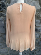 Load image into Gallery viewer, Peach pleated top  uk 6

