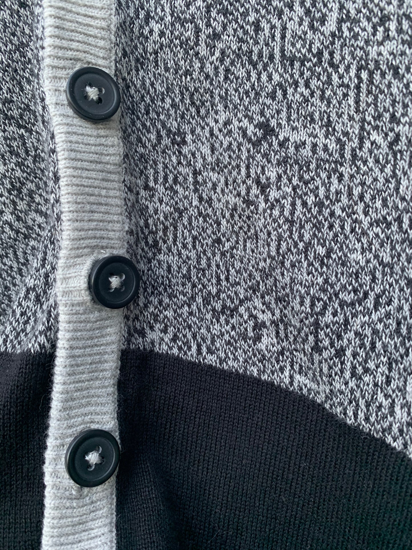 Black&grey cardigan  6-7y (116-122cm)