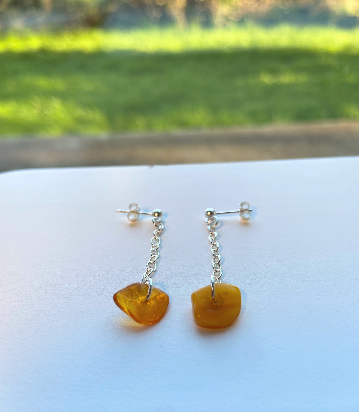 Pendant amber earrings