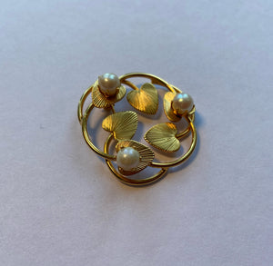 80s Gold leaves brooch