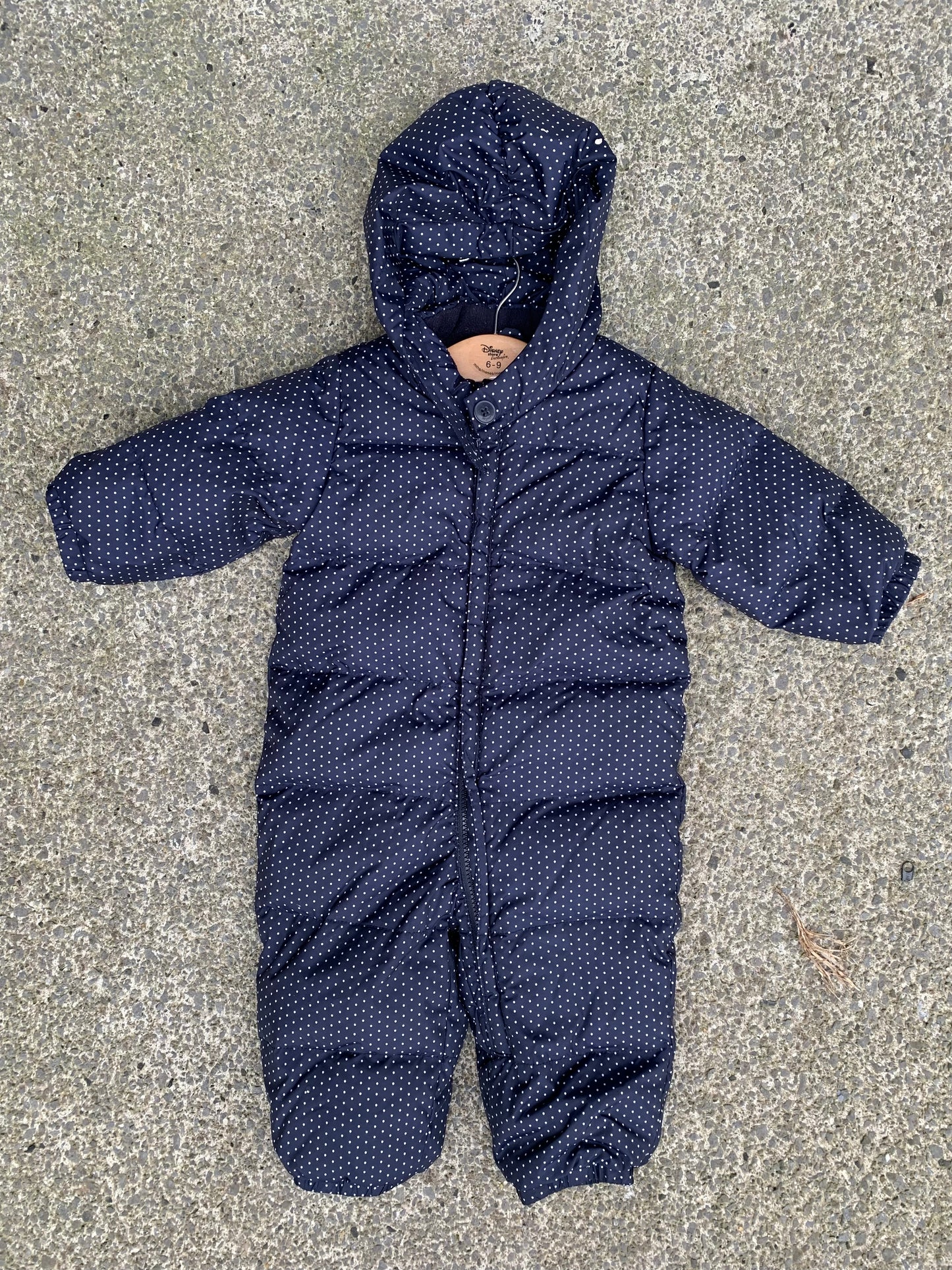 Navy polka dot pram suit   9-12m (74-80cm)