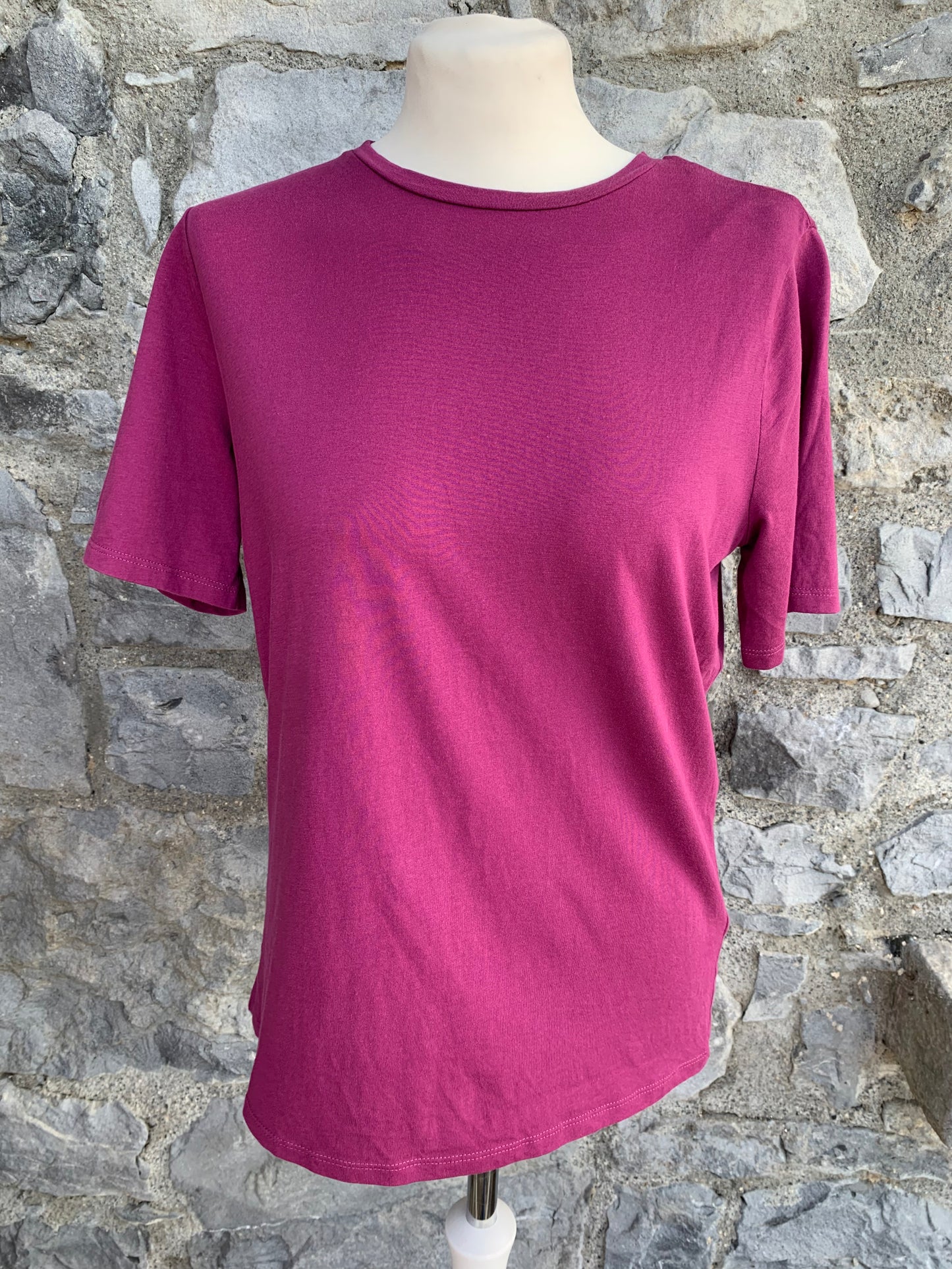 Purple crew neck T-shirt   uk 10