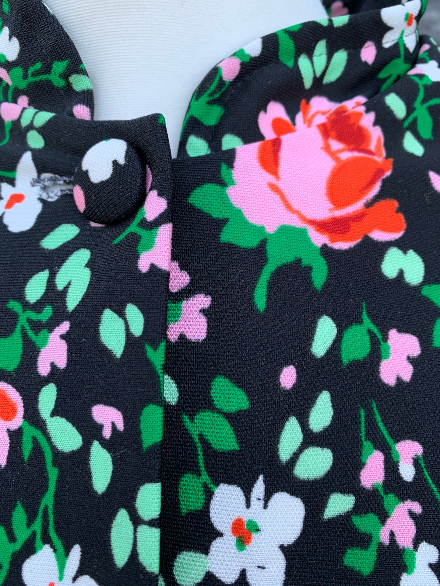 70s light jacket with roses   uk 14