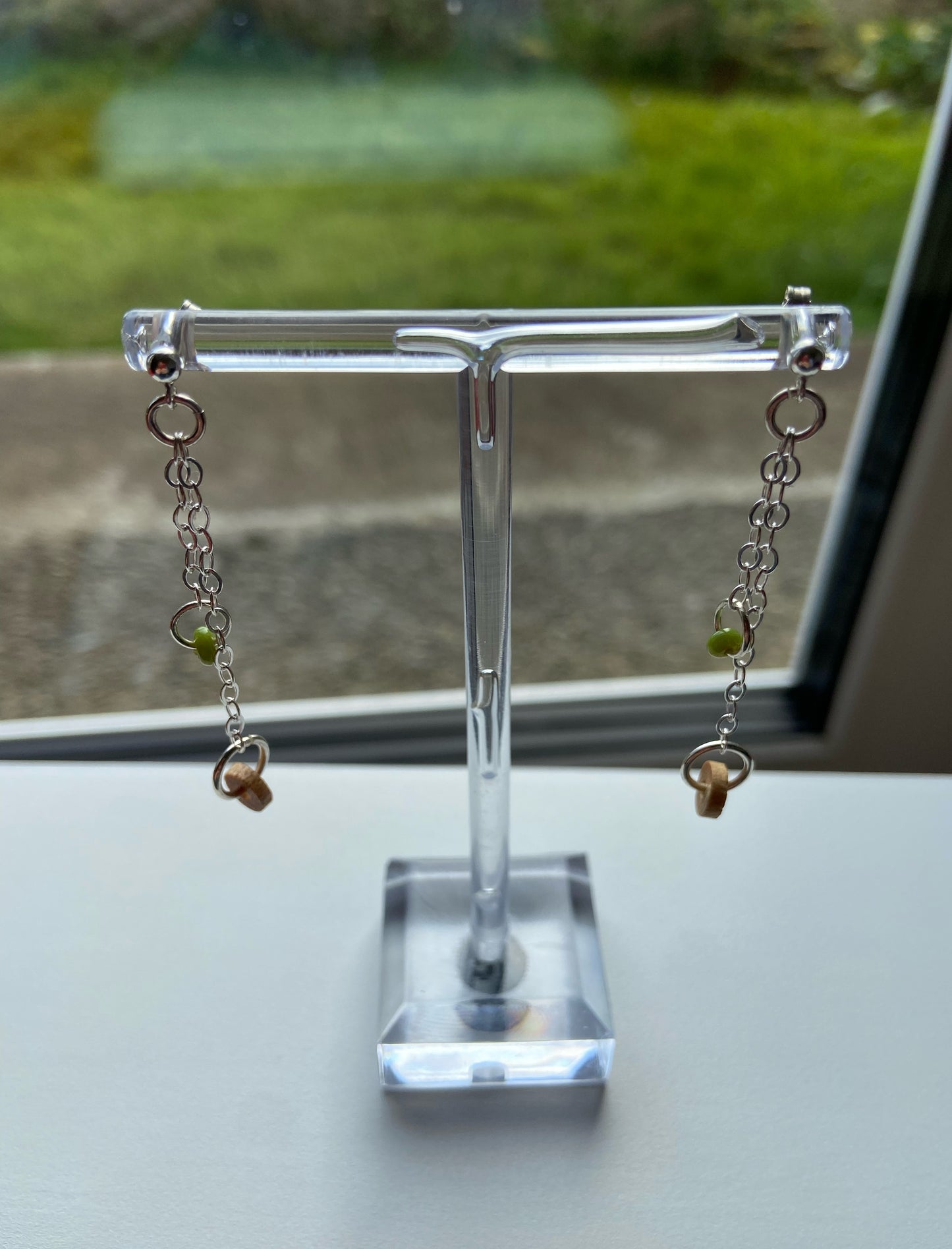 Pendant silver and bead earrings