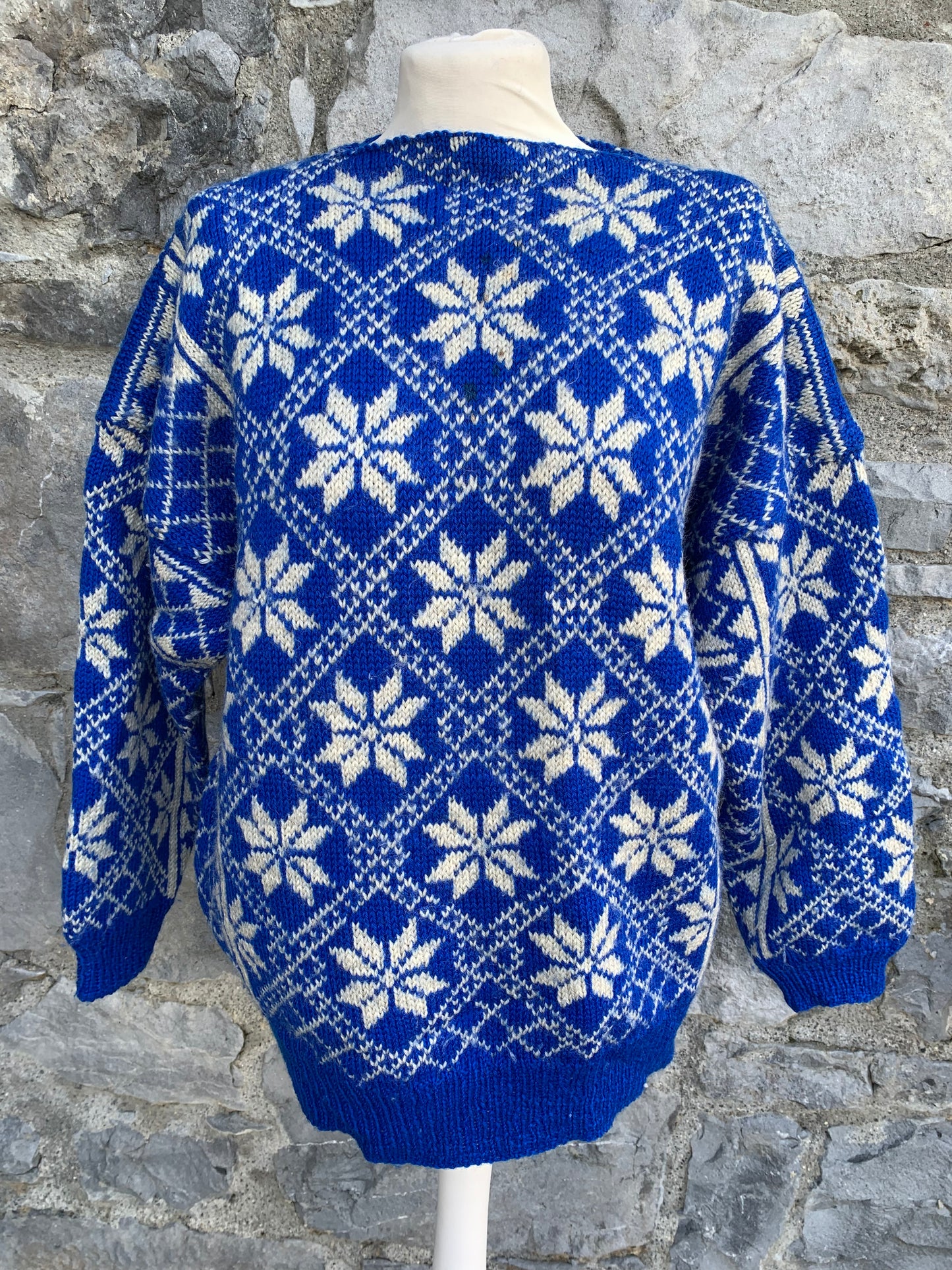 Snowflakes blue jumper uk 12-14