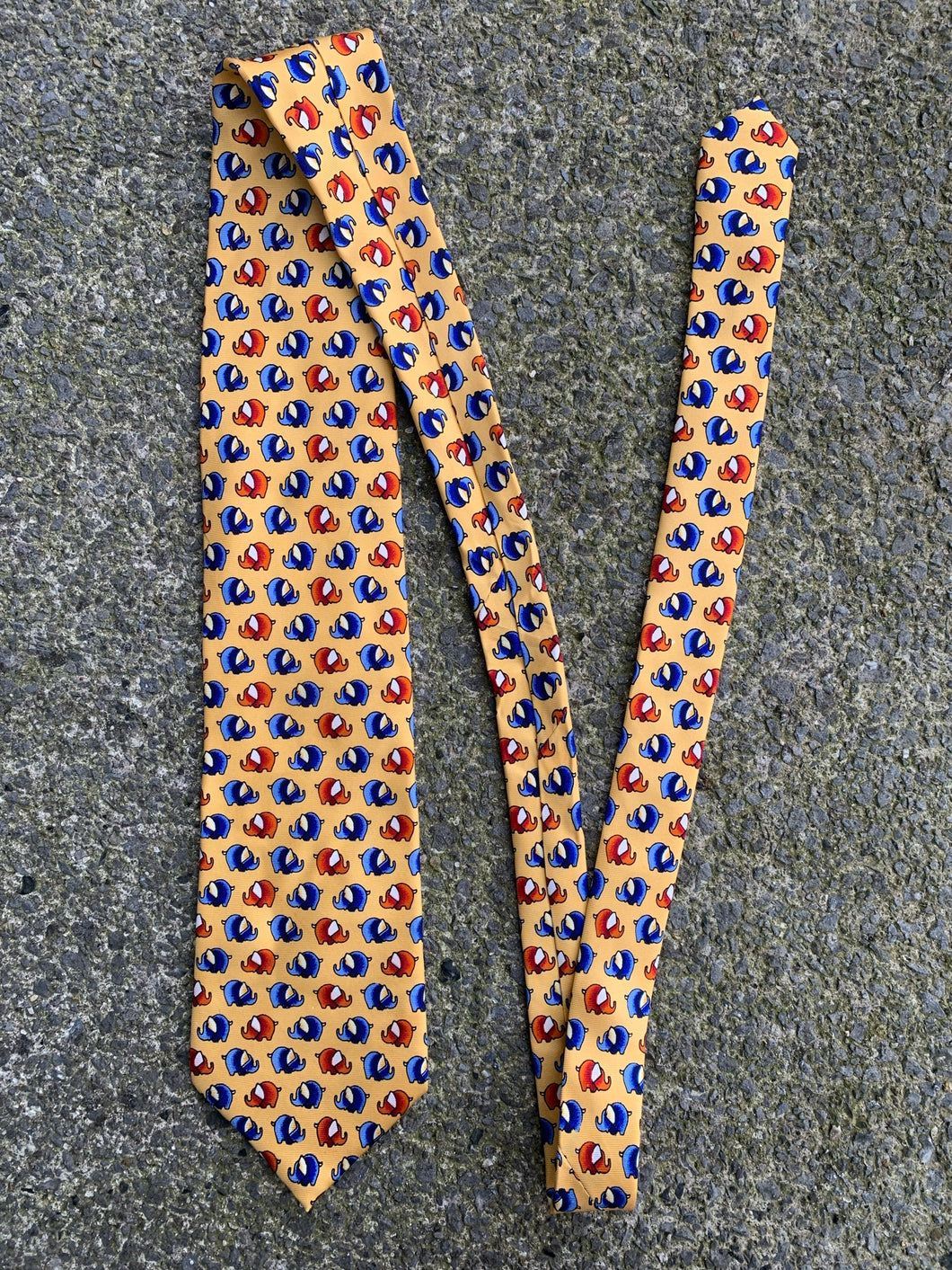 Elephants tie