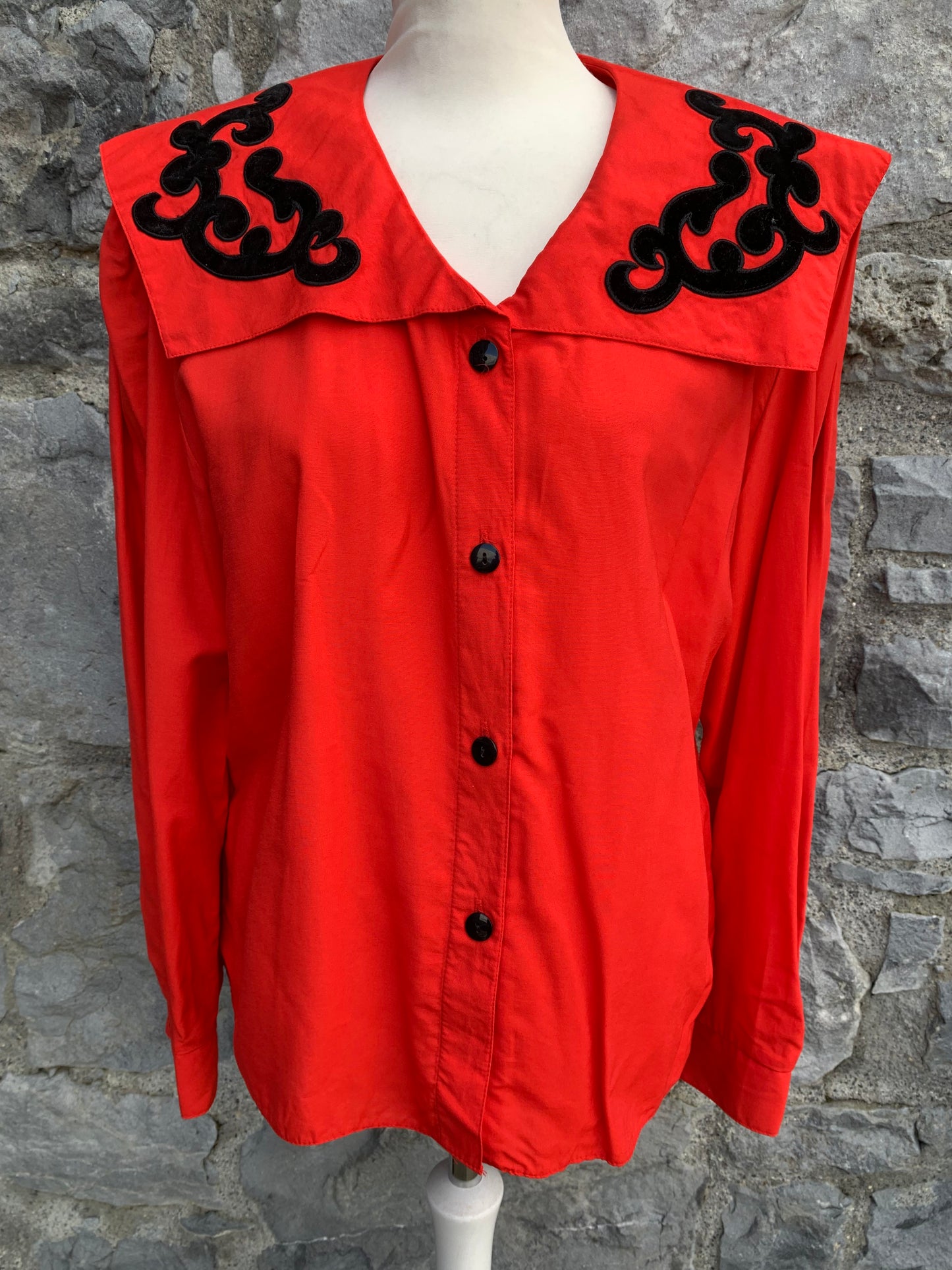 Red shirt with a big collar uk 12-14