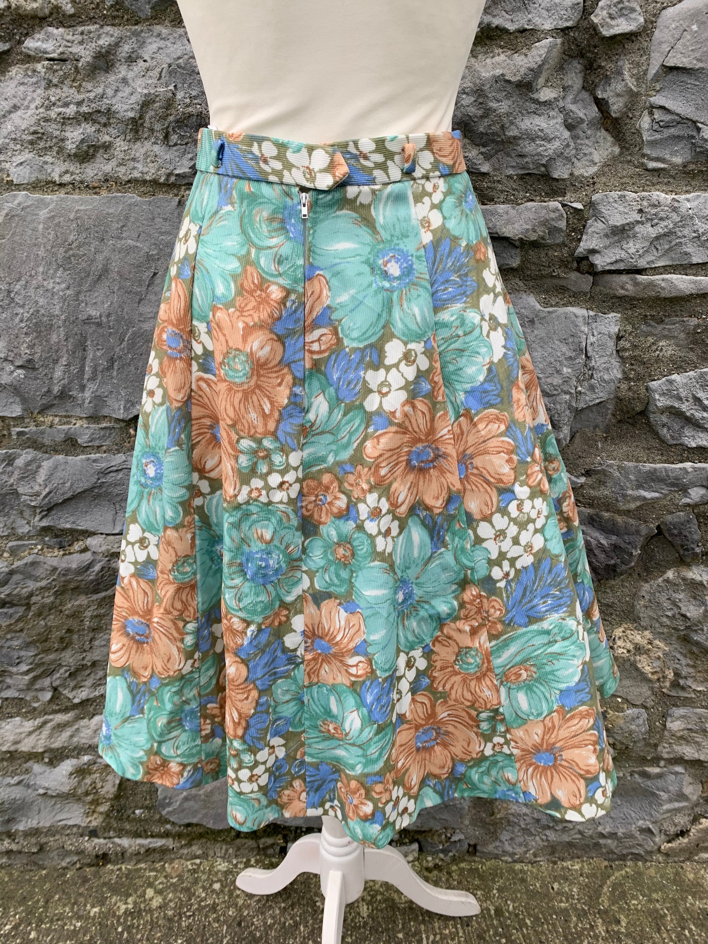 Sams pastels flowers skirt    uk 8-10