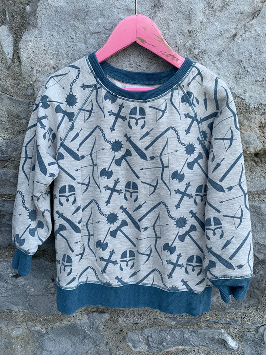 Medieval weapons sweatshirt  4-5y (104-110cm)