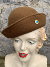 Load image into Gallery viewer, Khaki hat
