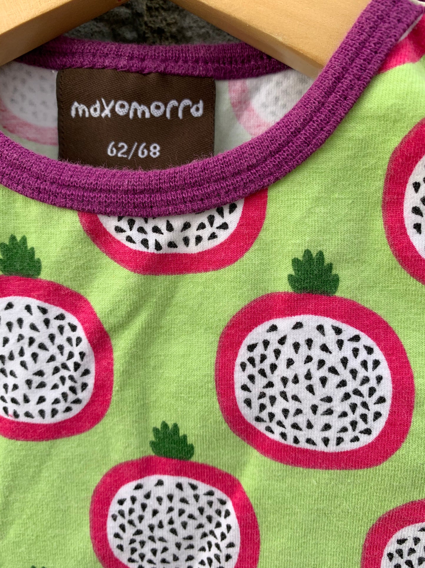 Dragon fruit vest   3-6m (62-68cm)