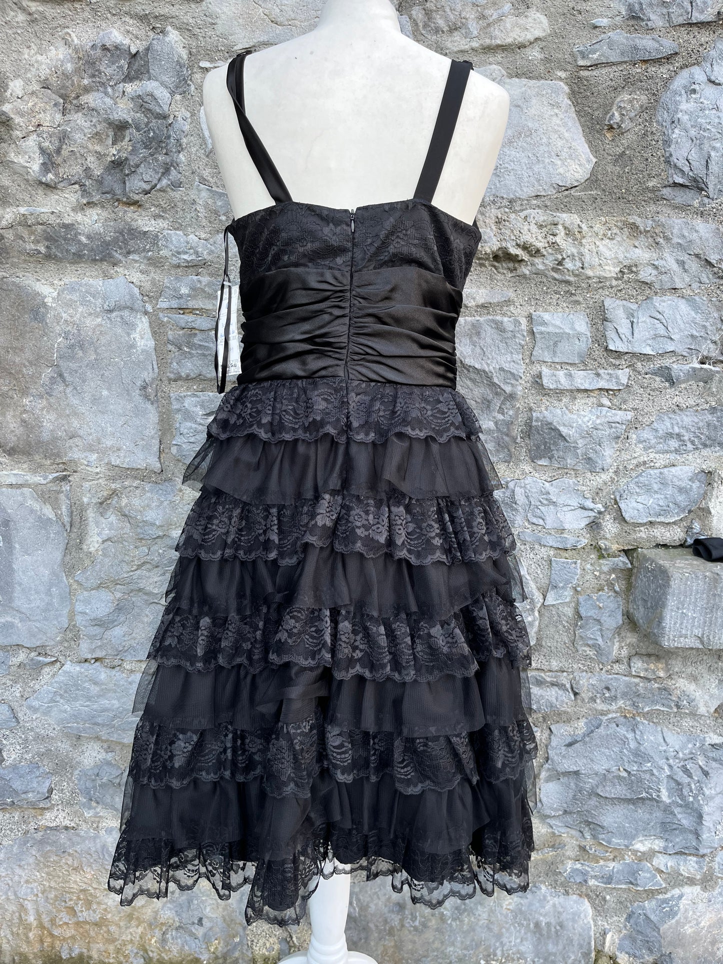 Black lace dress   uk 10