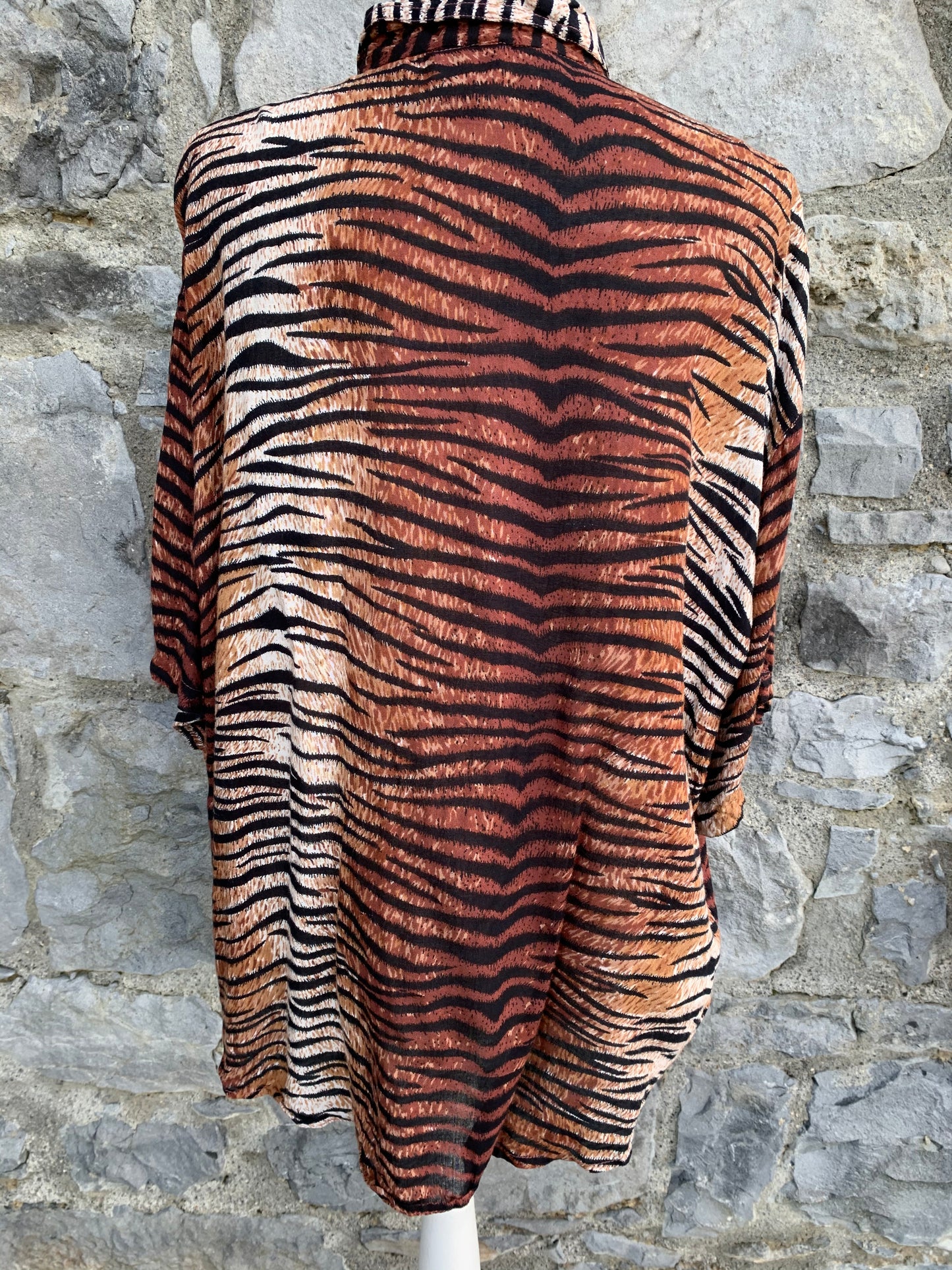 Tina tiger stripes shirt   uk 16-20