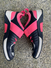 Load image into Gallery viewer, Navy&amp;pink runners  uk 10.5E (eu 28.5)
