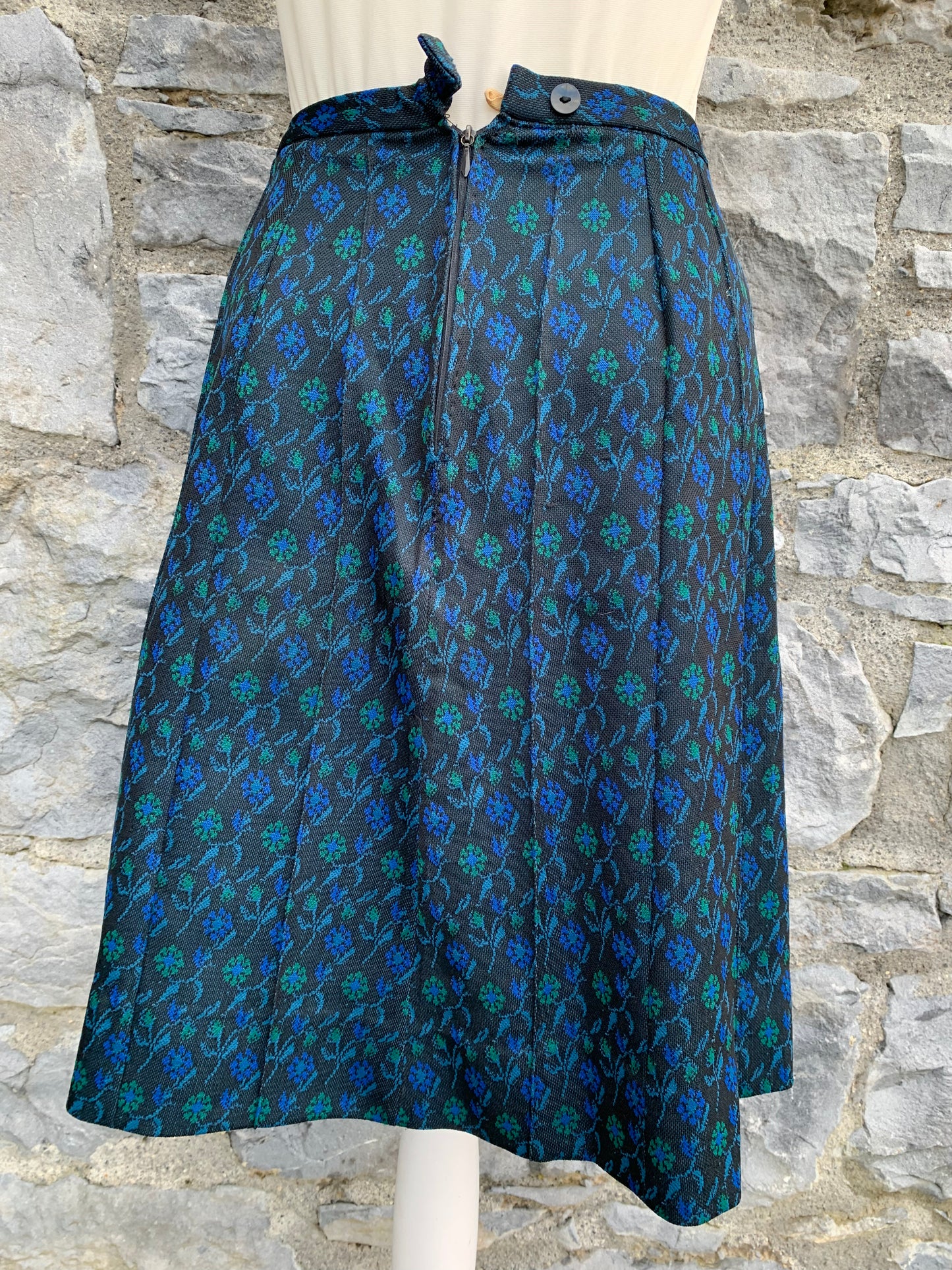 Blue flowers skirt uk 6