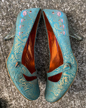 Load image into Gallery viewer, Irregular choice swans shoes   uk 6.5 (eu 40)
