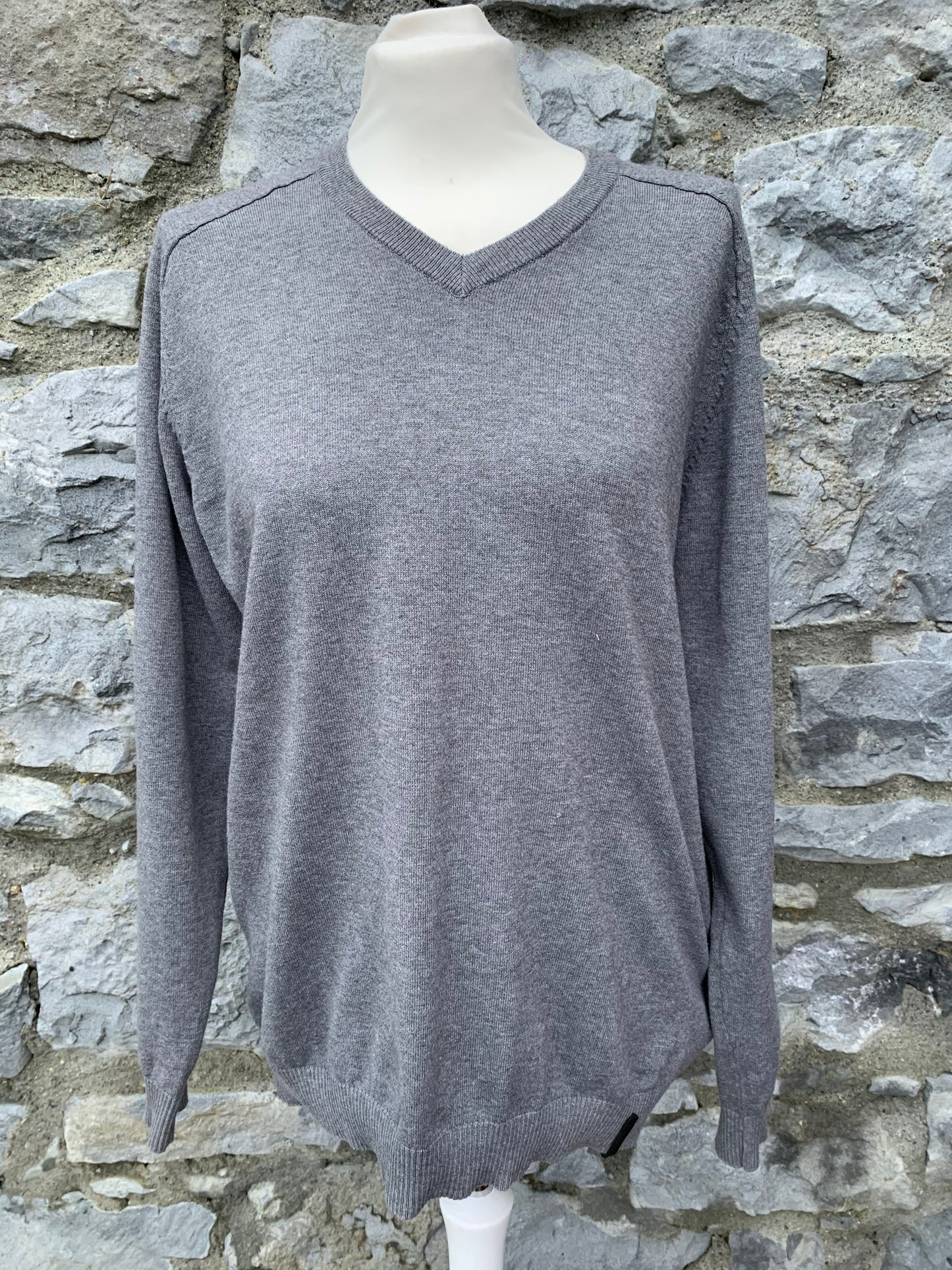 Grey jumper   Medium