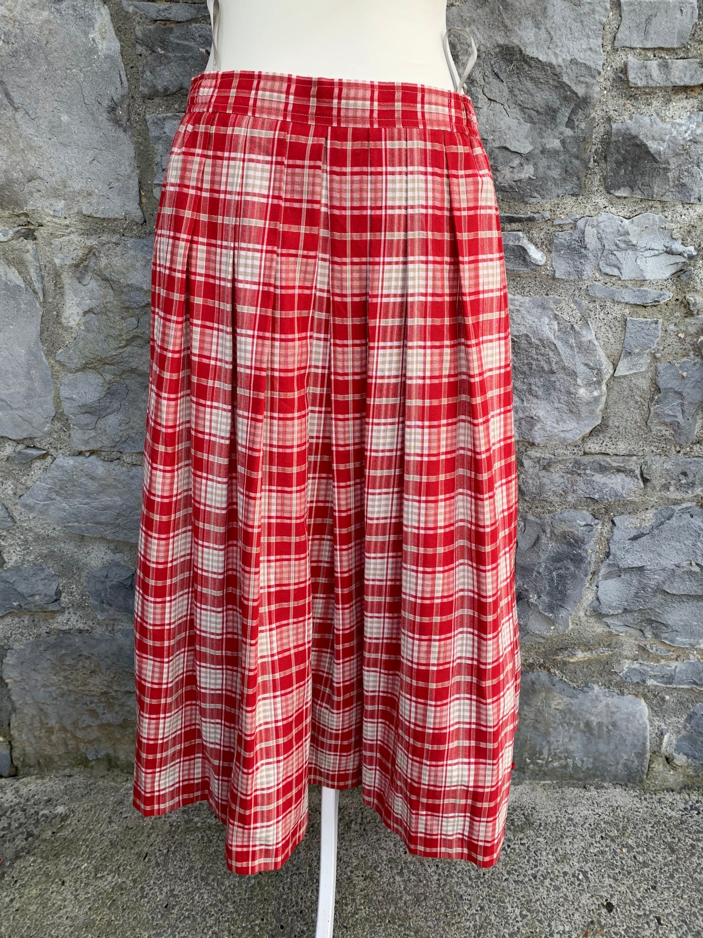 Bavarian red check skirt   uk 12