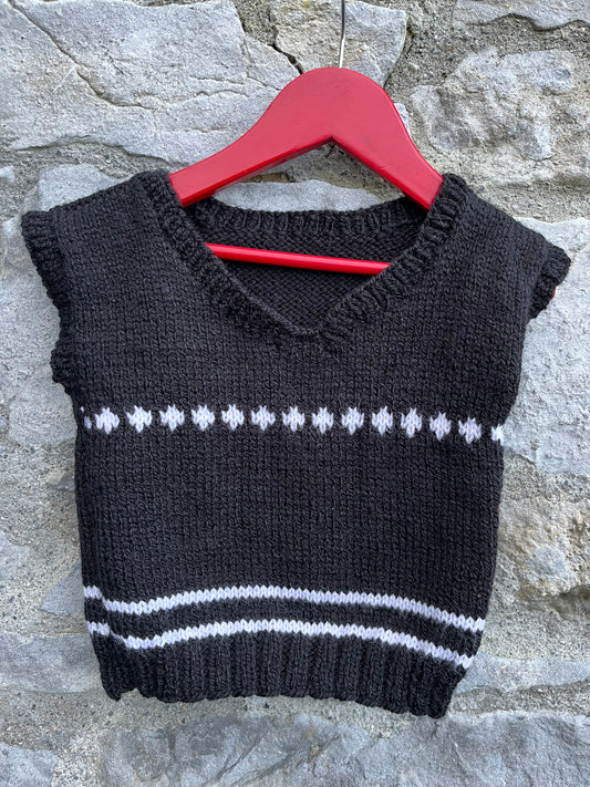 Black knitted gilet   12-18m (80-86cm)