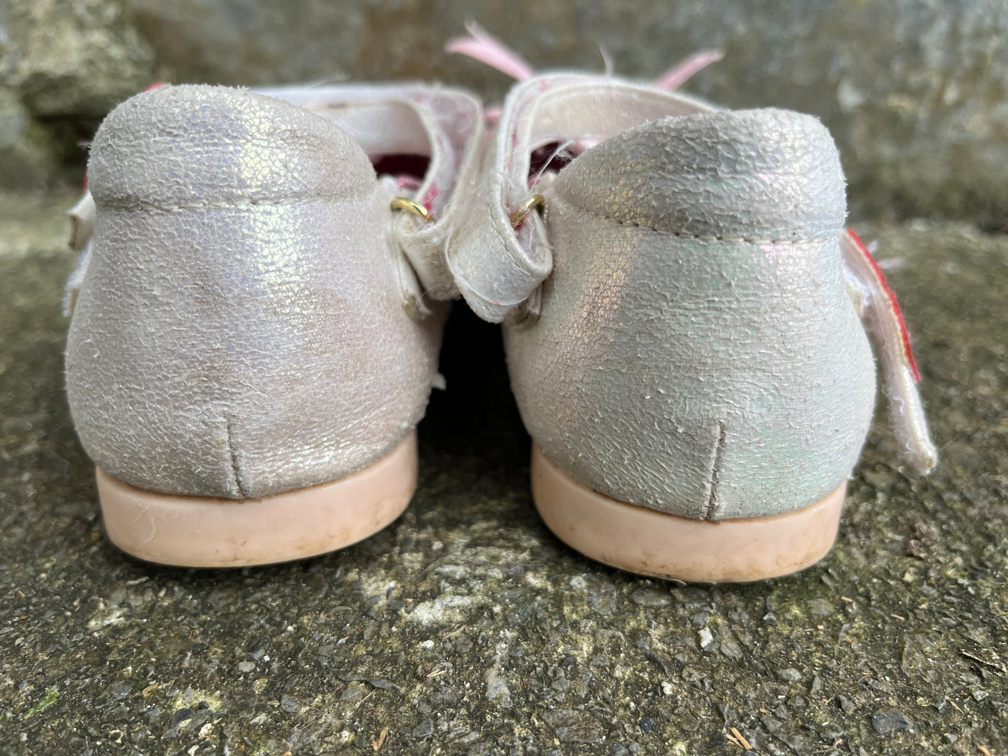 White hearts shoes  uk 2 (eu 35)