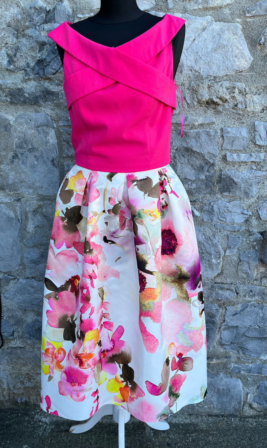Floral skirt & pink top uk10