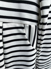 Load image into Gallery viewer, Black&amp;white stripy dress   9-10y (134-140cm)
