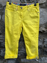 Load image into Gallery viewer, Yellow Capri jeans  10y (140cm)
