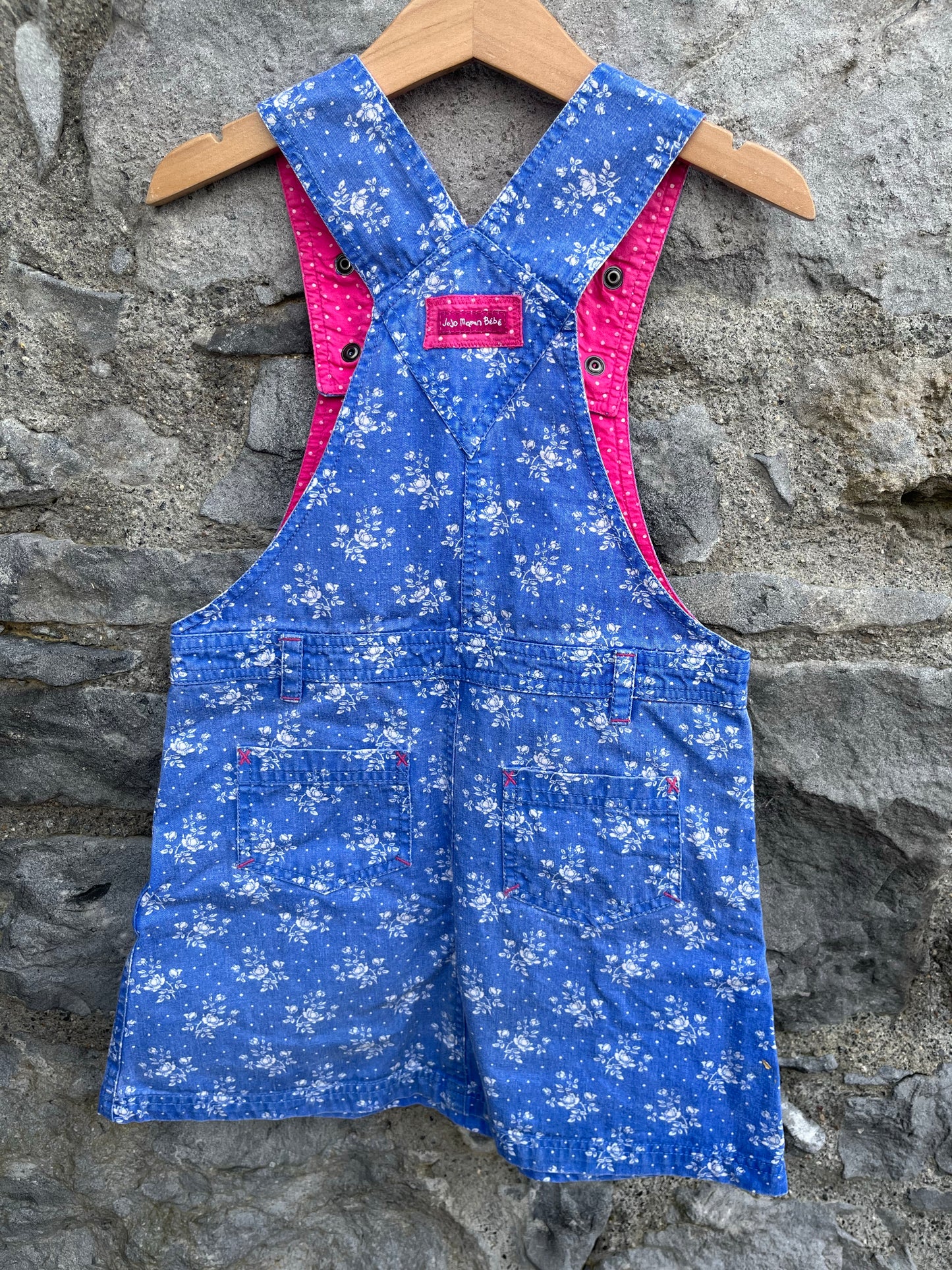 Blue floral pinafore   4-5y (104-110cm)