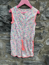 Load image into Gallery viewer, Floral short jumpsuit  6-7y (116-122cm)
