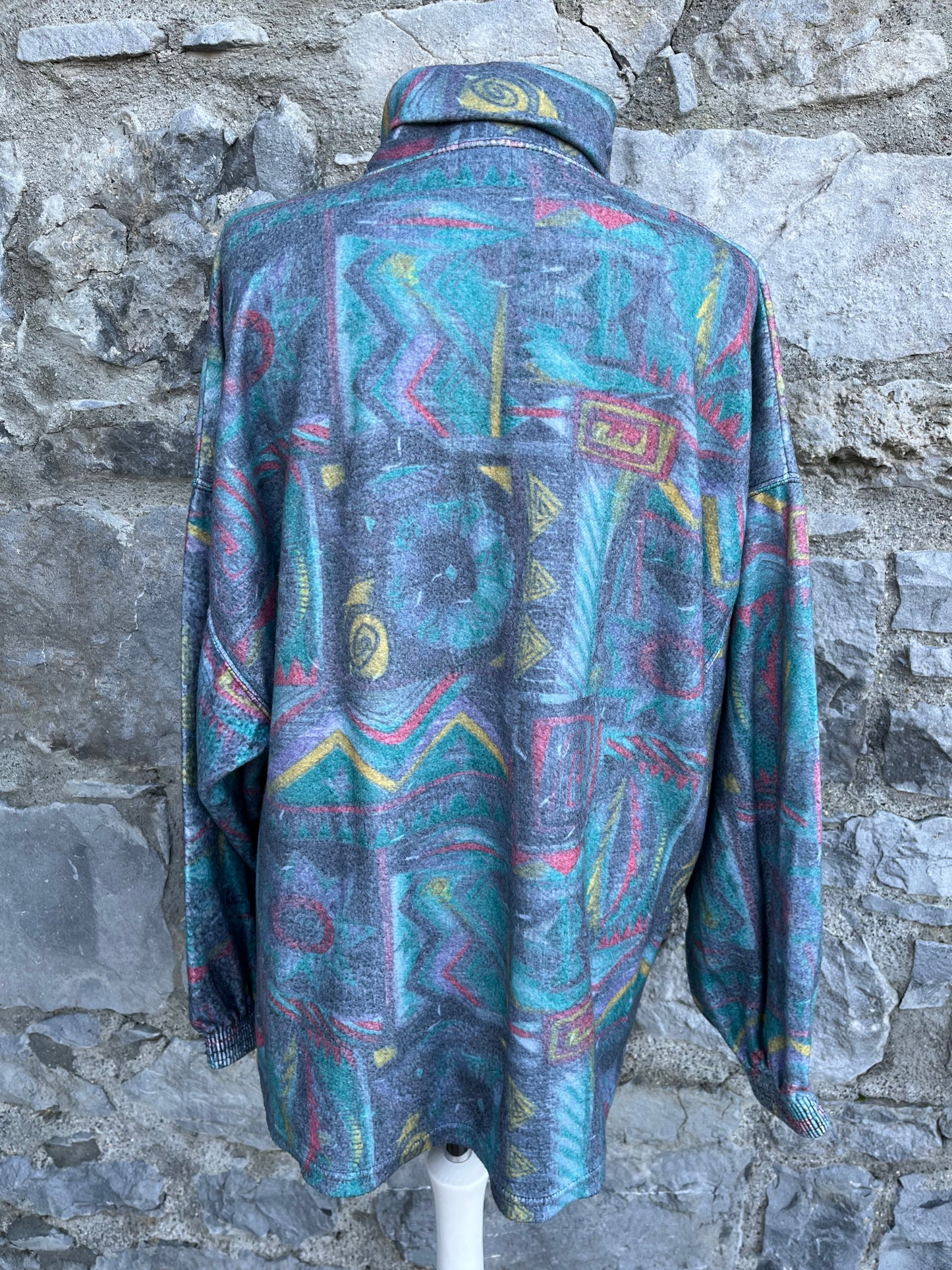 90s abstract fleece      XL