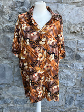 Load image into Gallery viewer, Brown floral shirt XL
