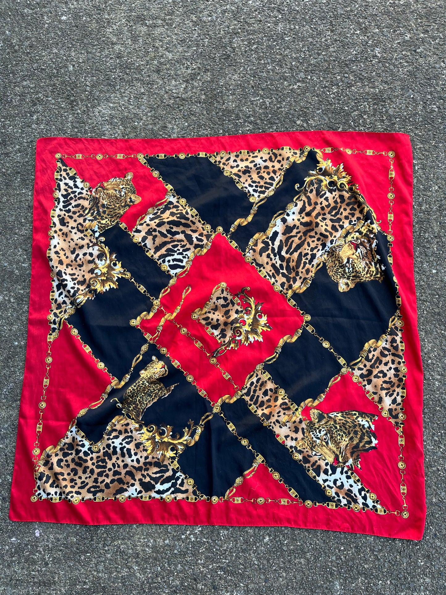 Leopards scarf