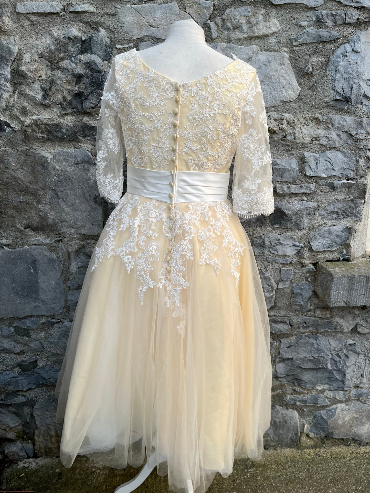 Ivory lace wedding dress uk 8