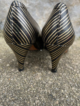 Load image into Gallery viewer, 80s gold&amp;black stripy heels uk 5
